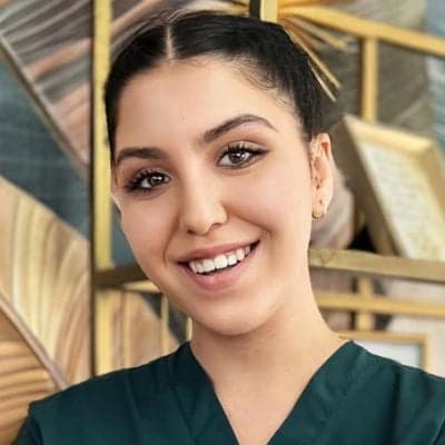 Simay Güzellik Uzmanlığı Öğrencisi