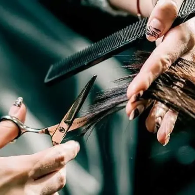 bayan_kuaforu_olmak_icin_egitim_ve_ucretler_hakkinda_detaylar_31d72708c2